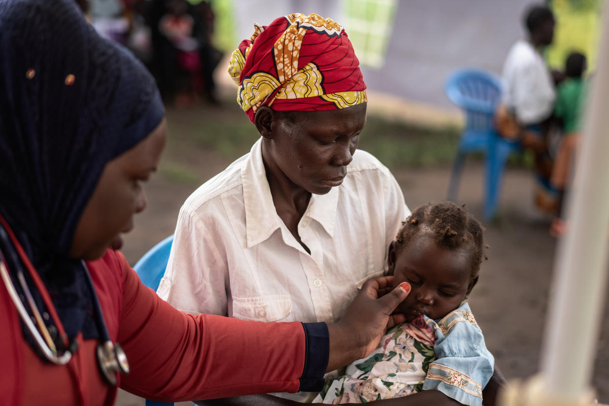 COMPASS for Tanzania - Health Care Workers | Save The Children UK